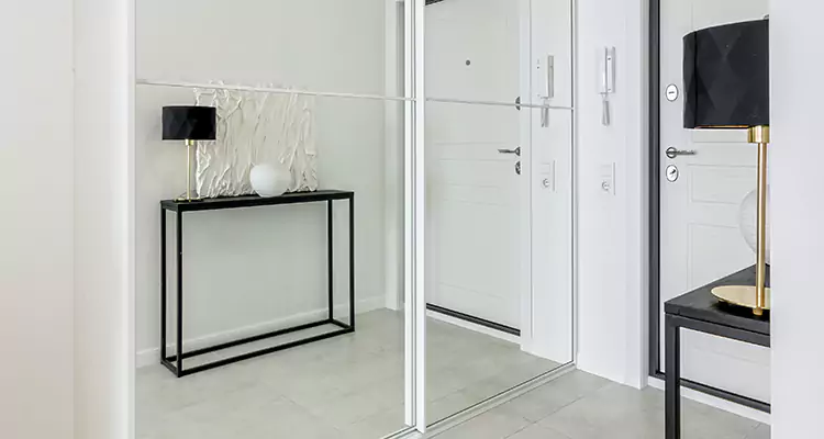 Mirrored Bifold Closet Doors Repair in Palmetto Bay, FL