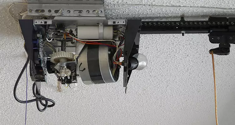 Emergency Garage Door Opener Repair in Palmetto Bay, FL