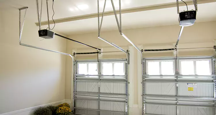 Residential Emergency Garage Door Repair in Palmetto Bay, FL