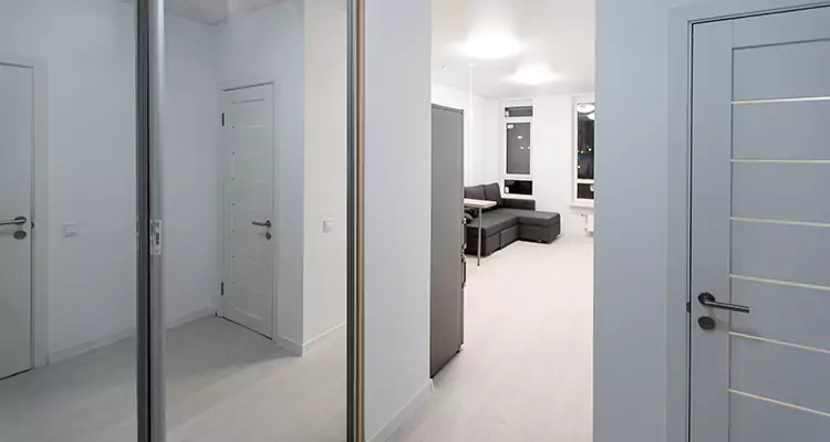 Modern Mirrored Closet Doors Repair in Palmetto Bay, FL