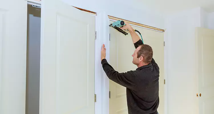 Top Rated Door Fixing ServiceFixing Garage Door Track in Palmetto Bay, FL