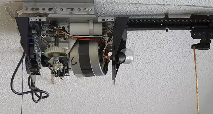 Garage Door Motor Replacement in Palmetto Bay, FL