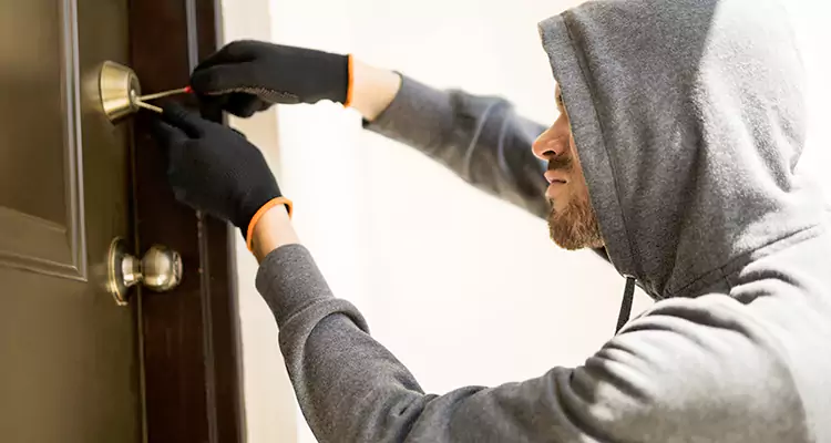 Emergency Motel Lock Repairs—Available 24/7 in Palmetto Bay, FL