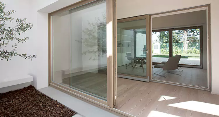 Sliding Screen Door Bottom Track Replacement in Palmetto Bay, FL